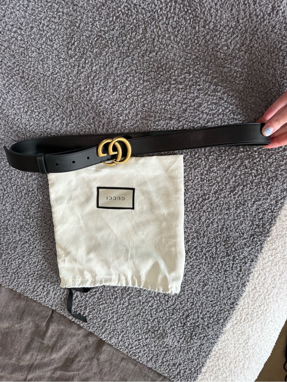 Gucci Double G Black Leather Belt with Gold Buckle - Picture 3 of 9